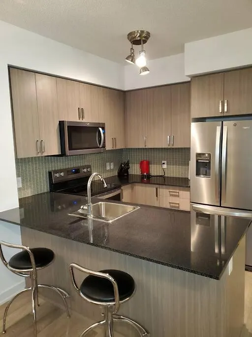 Apartment Midtown 4 Bedroom Home Free Wi-Fi And Parking Toronto Canada